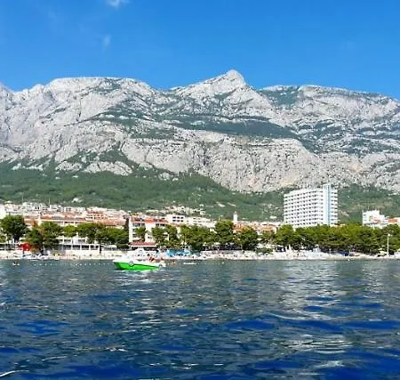Guest house The Location In Makarska,free P, Option Bikes Makarska
