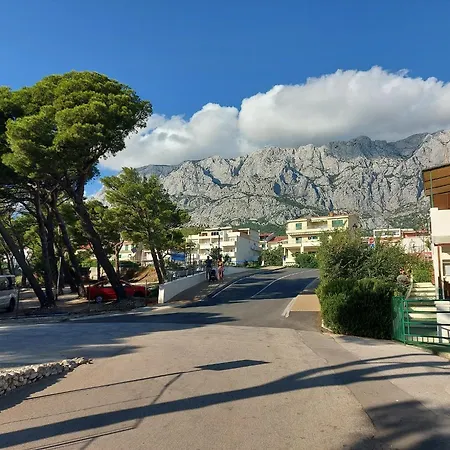 The Location In Makarska,free P, Option Bikes * Makarska