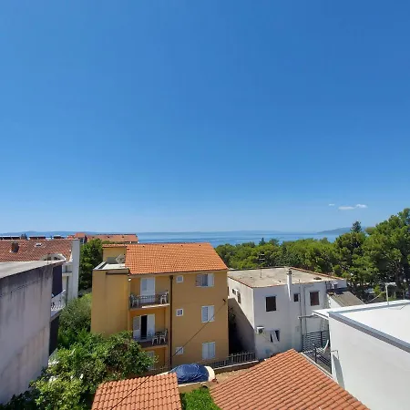 Guest house The Location In Makarska,free P, Option Bikes