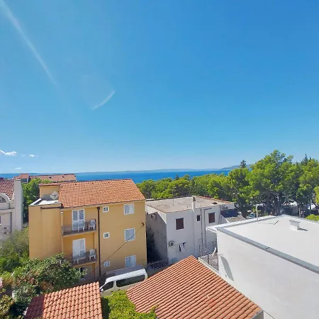 The Location In Makarska,free P, Option Bikes Guest house Makarska