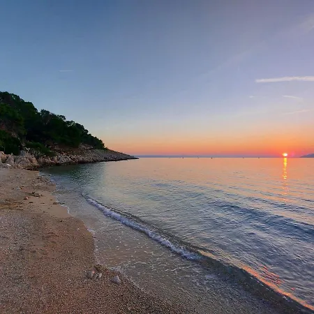 The Location In Makarska,free P, Option Bikes Guest house *