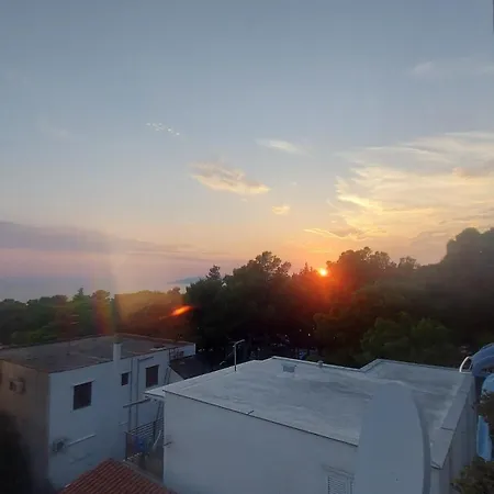 Guest house The Location In Makarska,free P, Option Bikes *