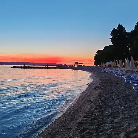 Pensionat The Location In Makarska,free P, Option Bikes