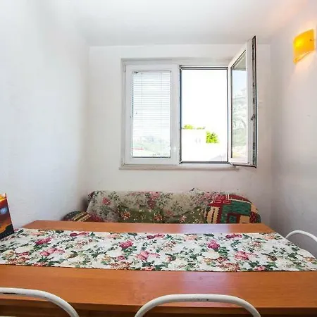 Guest house The Location In Makarska,free P, Option Bikes Makarska