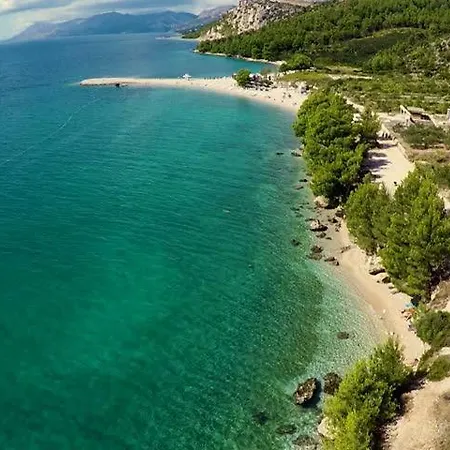 Guest house The Location In Makarska,free P, Option Bikes *