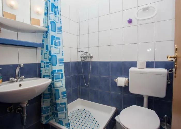 The Location In Makarska,free P, Option Bikes 3*