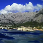 The Location In Makarska,free P, Option Bikes 3*
