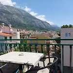The Location In Makarska,free P, Option Bikes 마카르스카