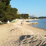 게스트하우스 The Location In Makarska,free P, Option Bikes