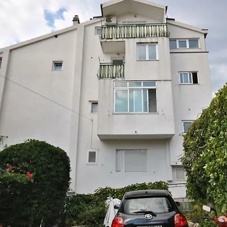 The Location In Makarska,free P, Option Bikes Makarska