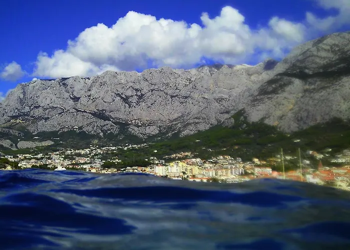 The Location In Makarska,free P, Option Bikes 3*