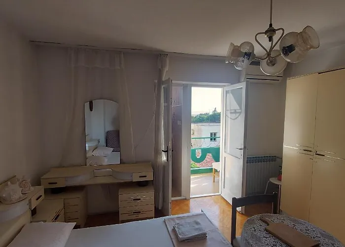 The Location In Makarska,free P, Option Bikes 3*