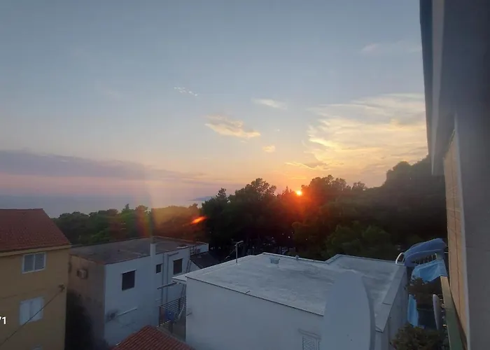 Vendégház The Location In Makarska,free P, Option Bikes 3*