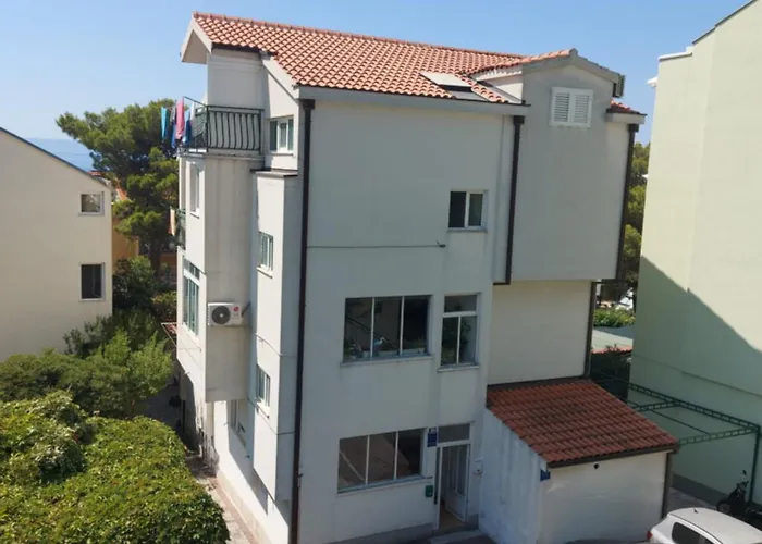 Affittacamere The Location In Makarska,free P, Option Bikes 3*