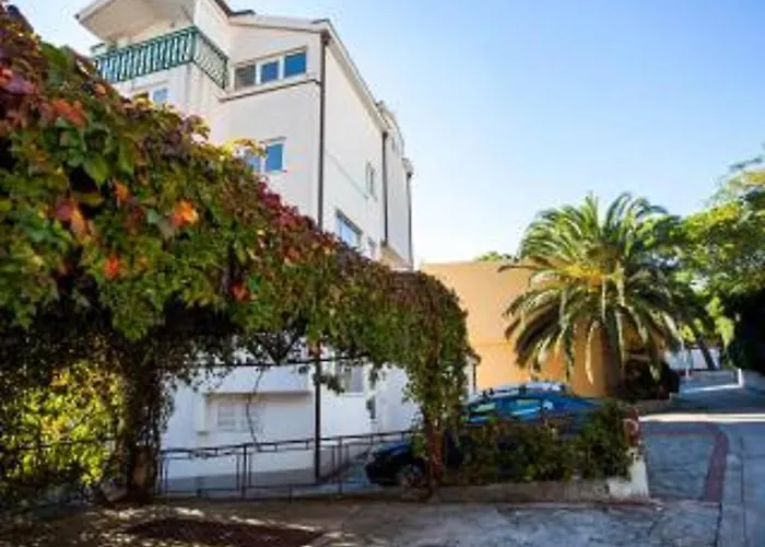 Affittacamere The Location In Makarska,free P, Option Bikes 3*