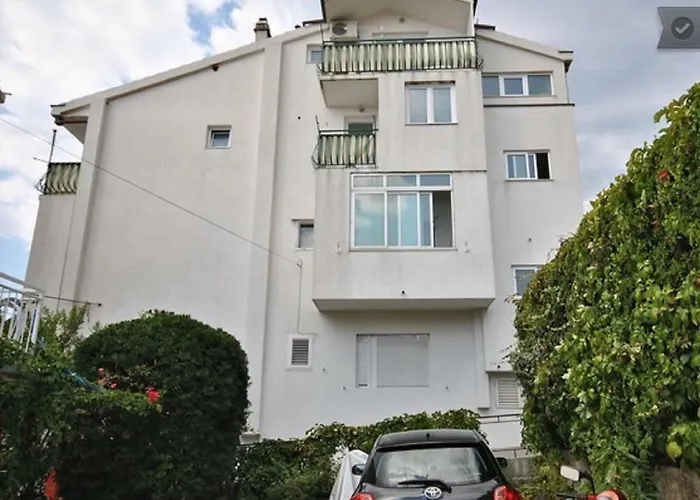 The Location In Makarska,free P, Option Bikes Makarska