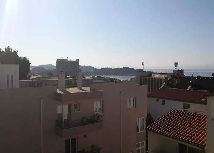 The Location In Makarska,free P, Option Bikes Гостевой дом Макарска