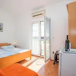 Guest house The Location In Makarska,free P, Option Bikes Makarska
