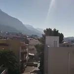 The Location In Makarska,free P, Option Bikes Guest house