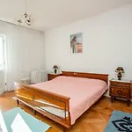 The Location In Makarska,free P, Option Bikes Guest house Makarska
