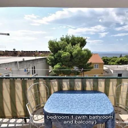 The Best Location In Makarska,Free P,Apt Mile,Bikes 3*