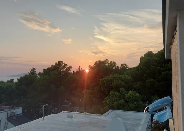 The Location In Makarska,free P, Option Bikes 3*